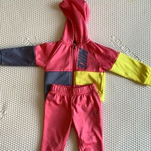 Baby girl Nike zip up set